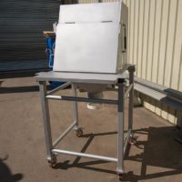 Sack tipping stations