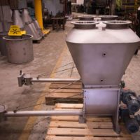 Volumetric and gravimetric feeders for accurate and reliable feed of various products