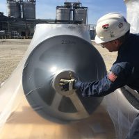 Acid cake screw conveyor for Chicago petrochemical plant