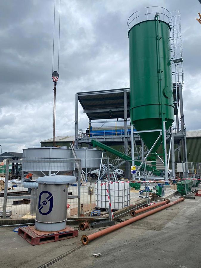 Environmental project Stainless steel ash slurry mix tanks and carbon steel silos and carbon steel screw conveyors