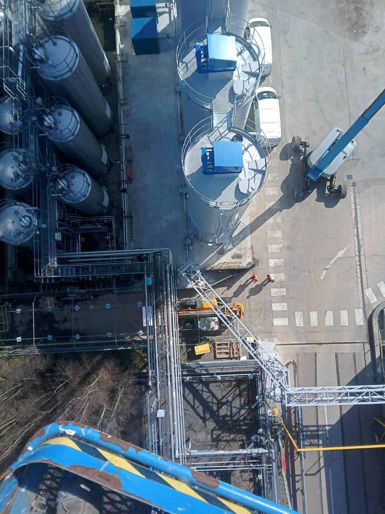 Piping and installation of silos for paint manufacturing company - Spirotech Group