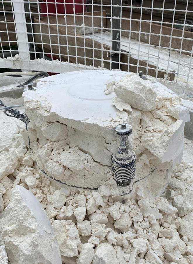 Above: Activated Pressure Relief Valve (PRV) Dust emission present due to resealing failure